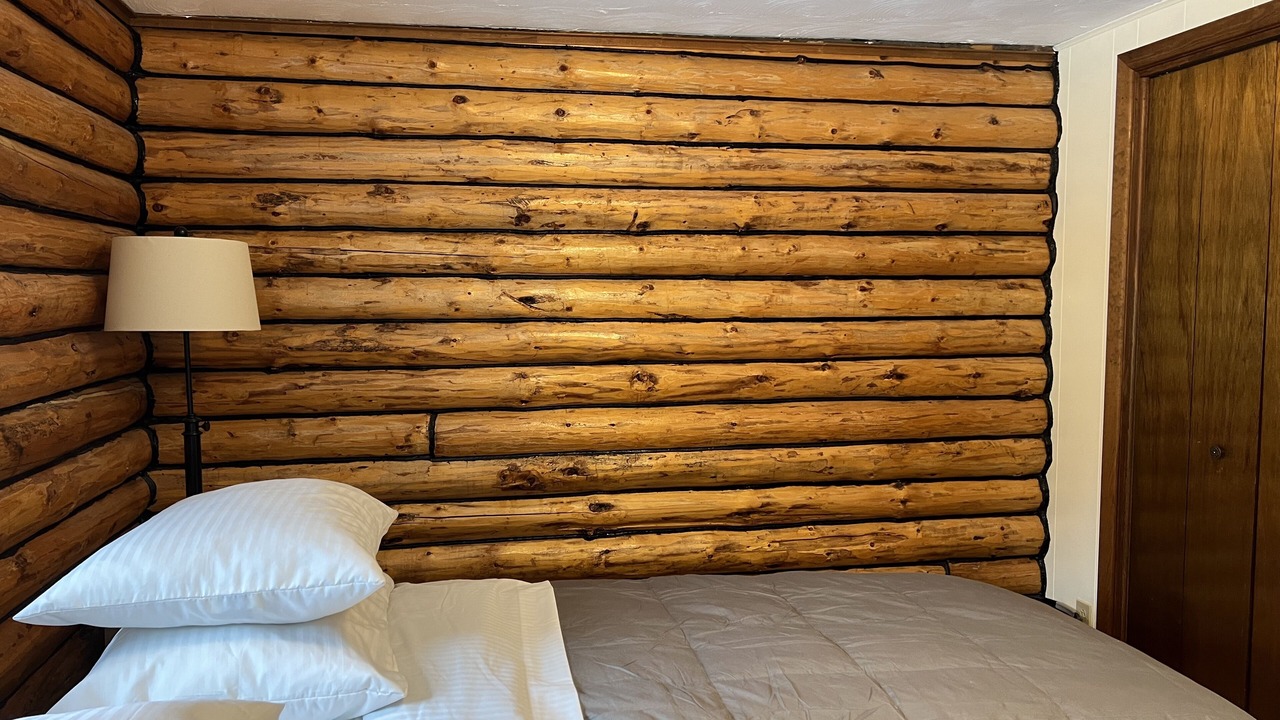 Photo of Bedroom in Cascade