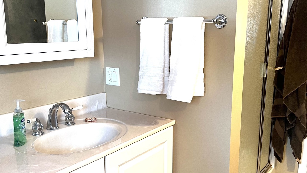 Photo of Bathroom in Cascade