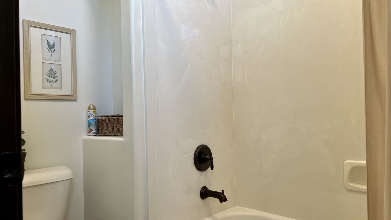 Photo of Bathroom in Hurricane
