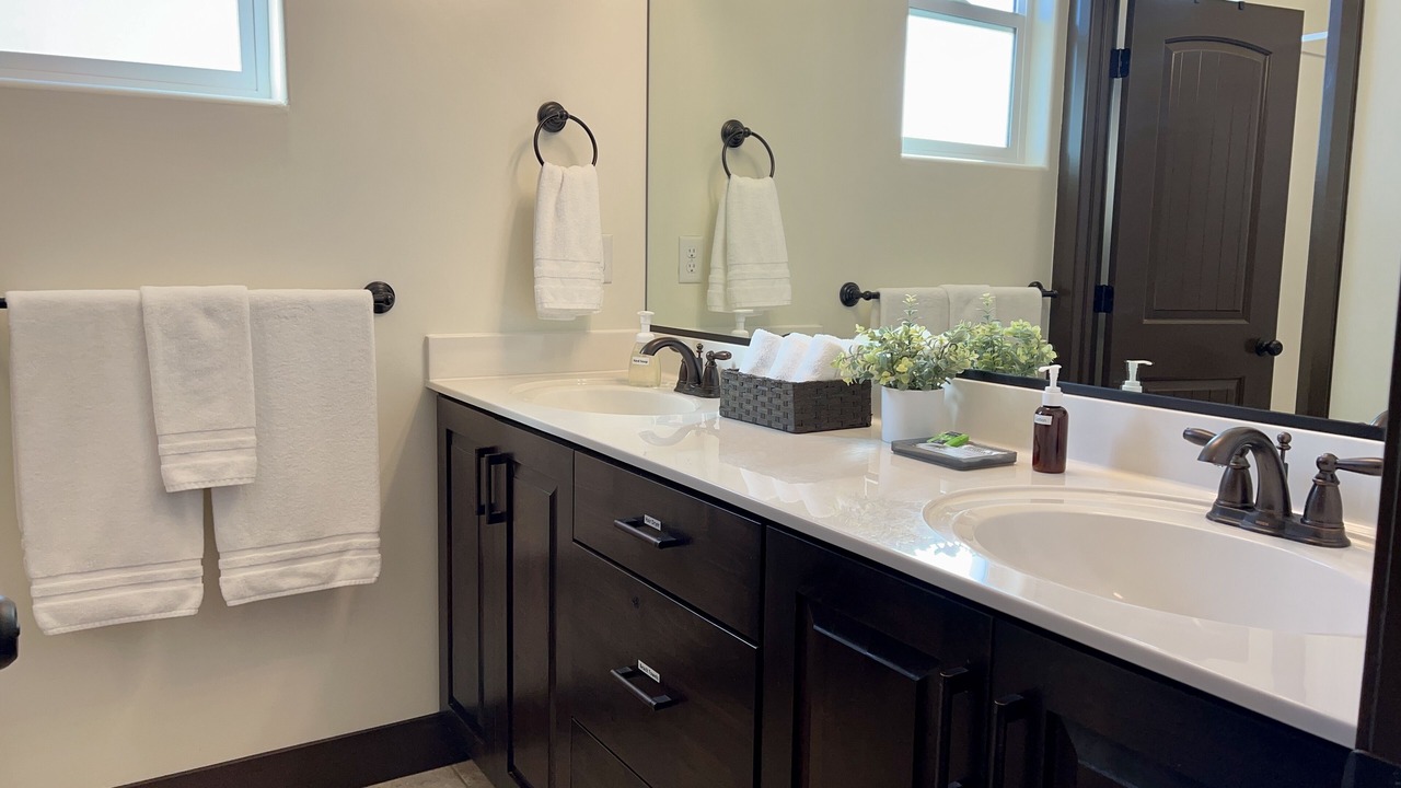 Photo of Bathroom in Hurricane