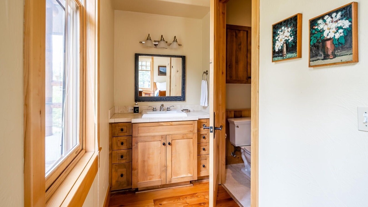 Photo of Bathroom in Saddle Ridge