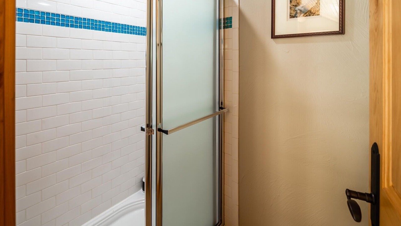 Photo of Bathroom in Saddle Ridge