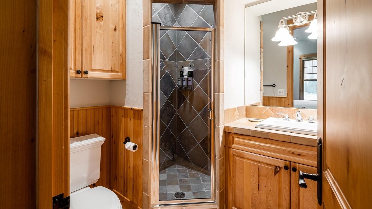 Photo of Bathroom in Saddle Ridge