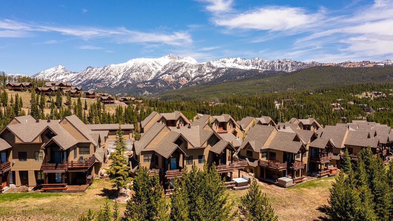 Photo of Others in Saddle Ridge