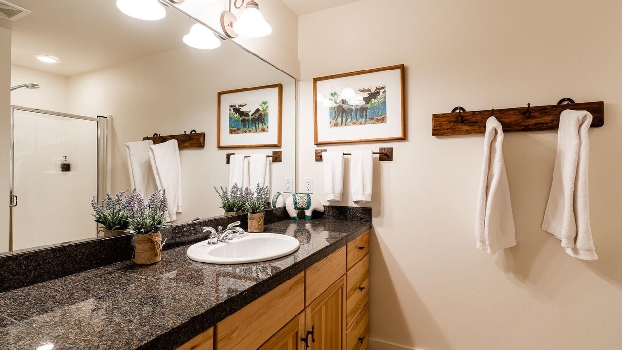 Photo of Bathroom in Saddle Ridge