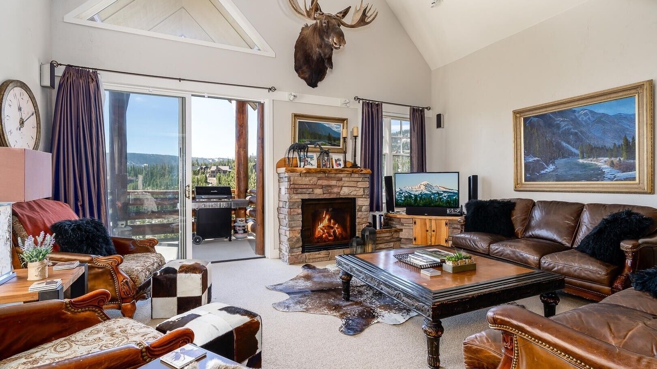 Photo of Livingroom in Saddle Ridge