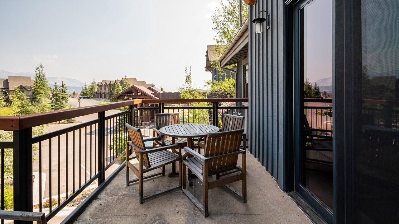 Photo of Patio Balcony in Saddle Ridge