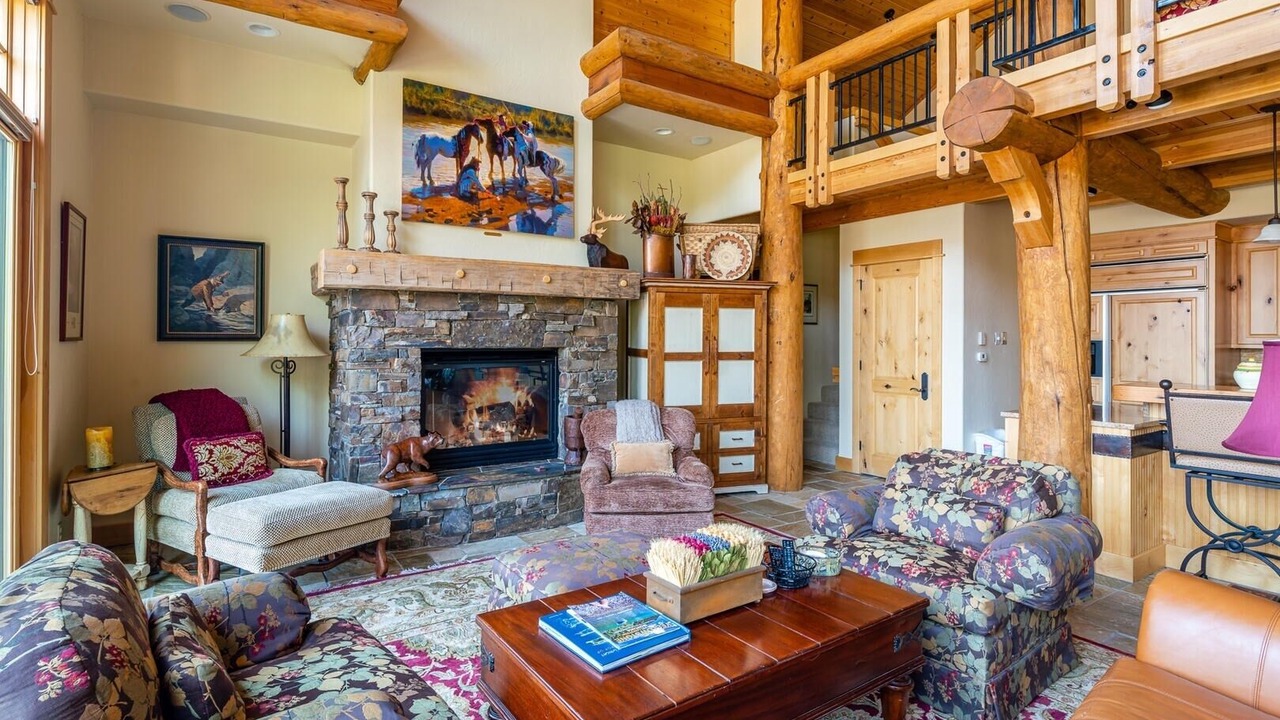 Photo of Livingroom in Saddle Ridge