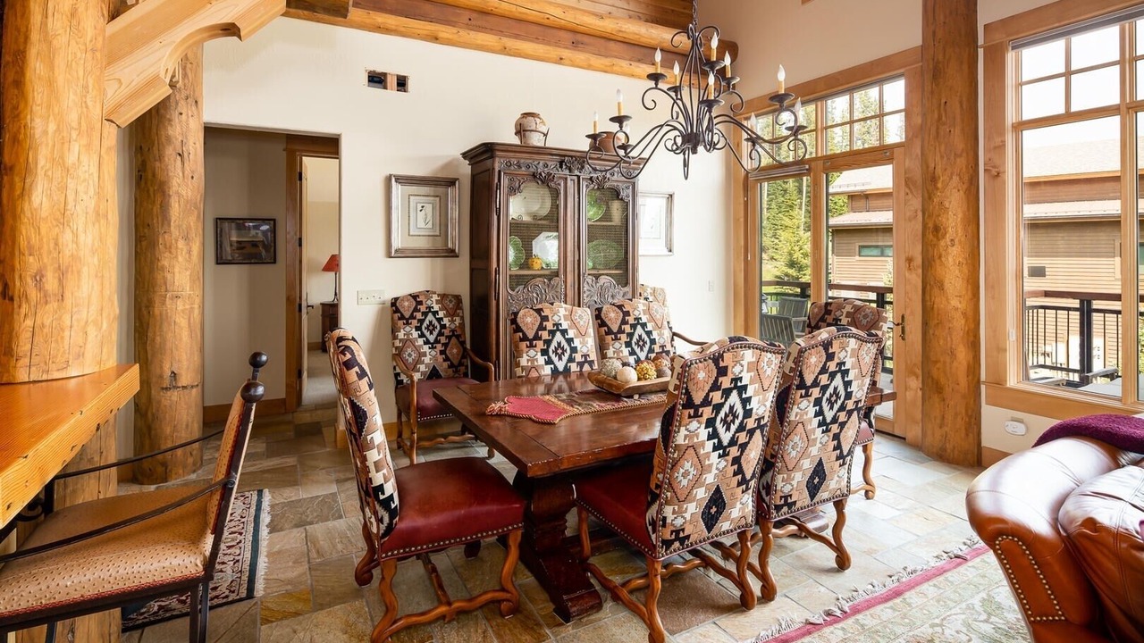 Photo of Bedroom in Saddle Ridge