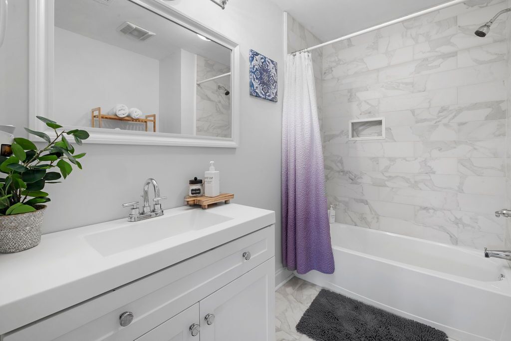 Photo of Bathroom in Candler-McAfee
