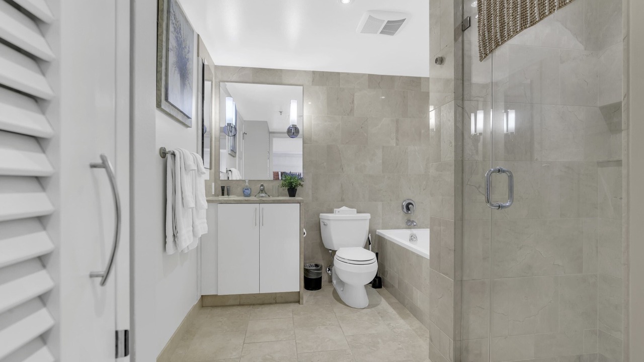 Photo of Bathroom in Chinatown