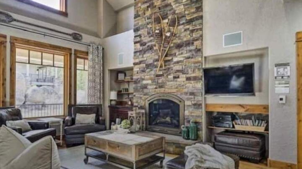Photo of Livingroom in Red Feather Lakes
