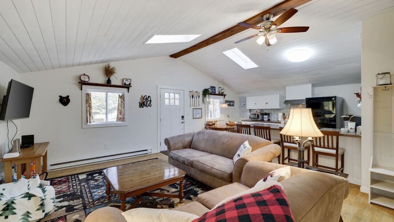 Photo of Livingroom in Pocono Pines