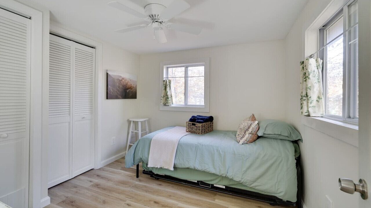 Photo of Bedroom in Pocono Pines