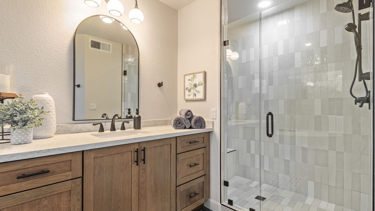 Photo of Bathroom in Foothills