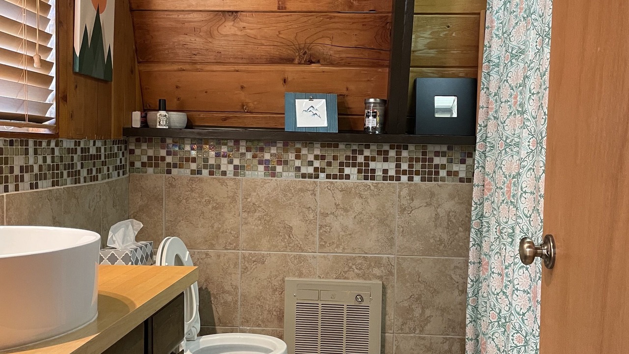 Photo of Bathroom in Sweetwater