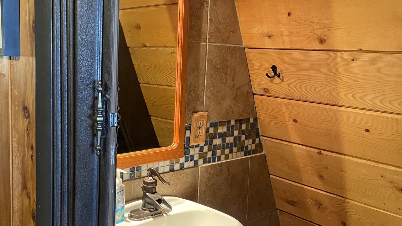 Photo of Bathroom in Sweetwater
