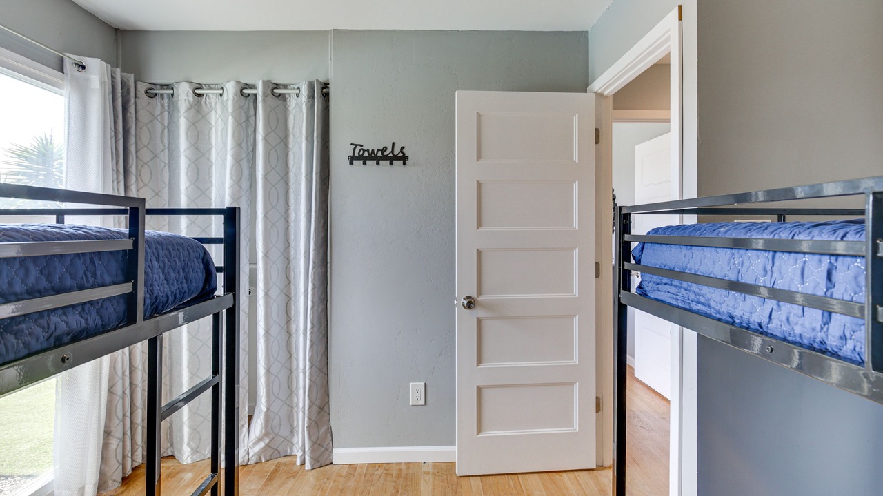 Photo of Bedroom in Lake Murray