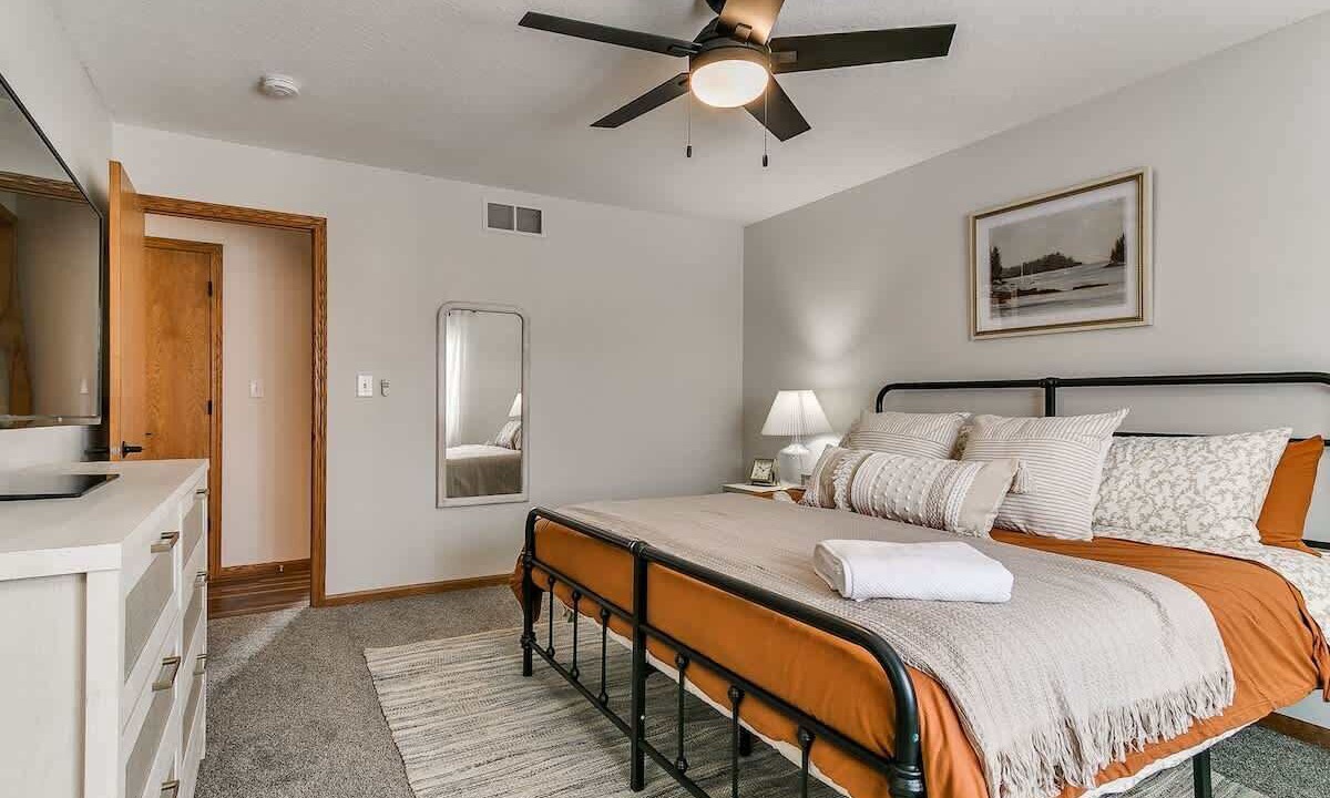 Photo of Bedroom in Ames