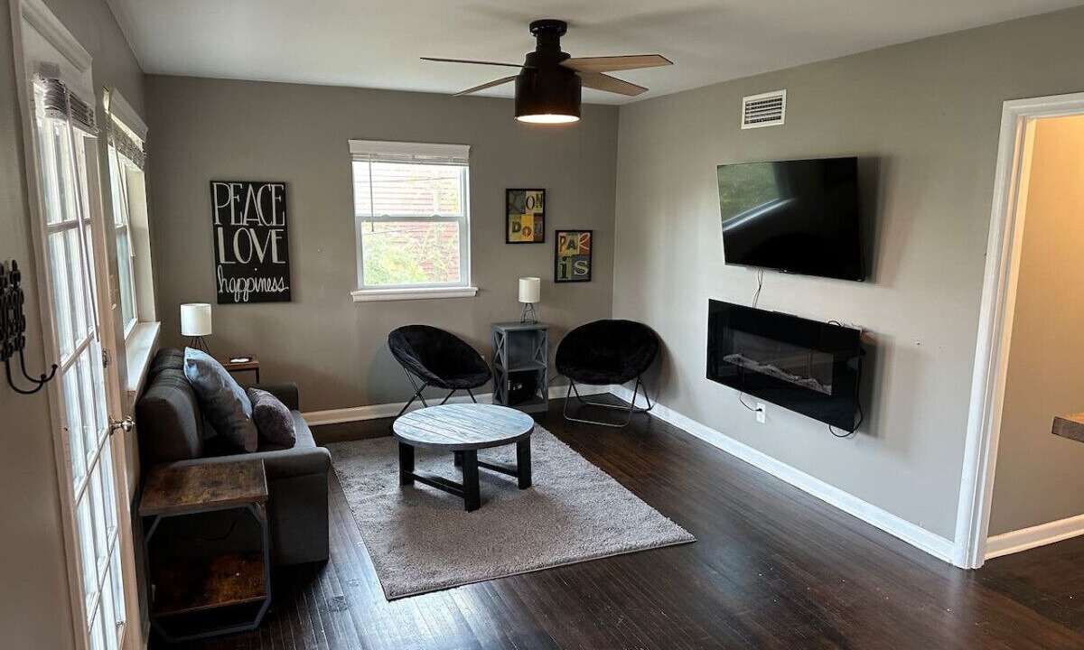 Photo of Livingroom in Hillcrest