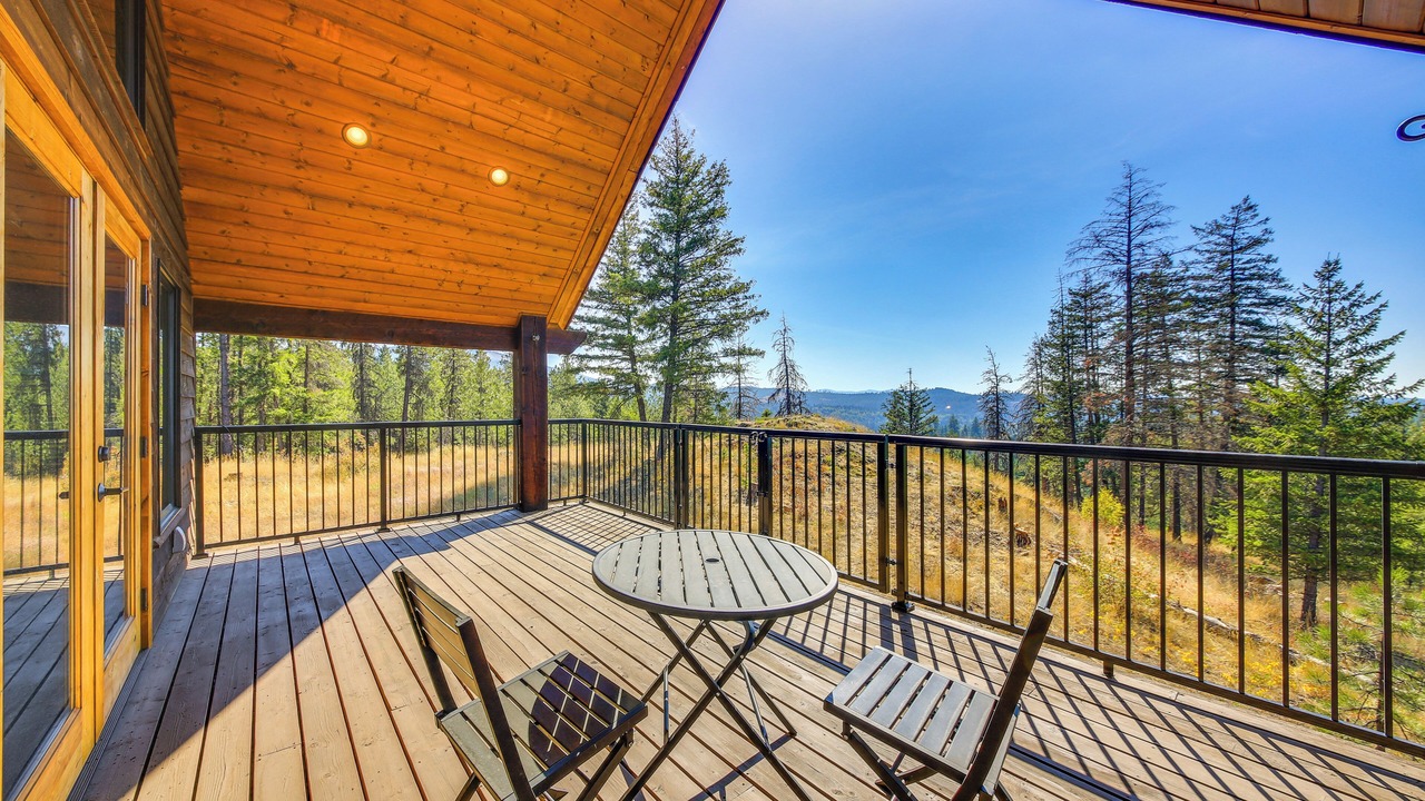 Photo of Patio Balcony in Priest River