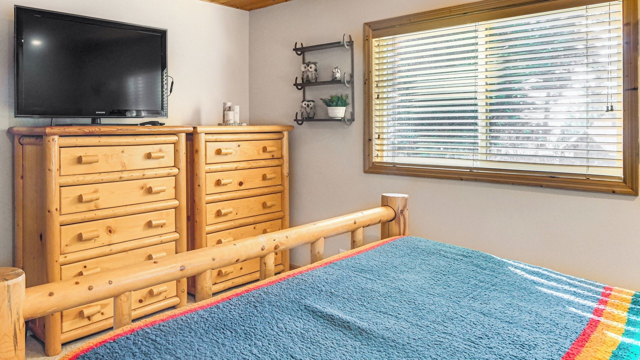 Photo of Bedroom in Star Valley Ranch