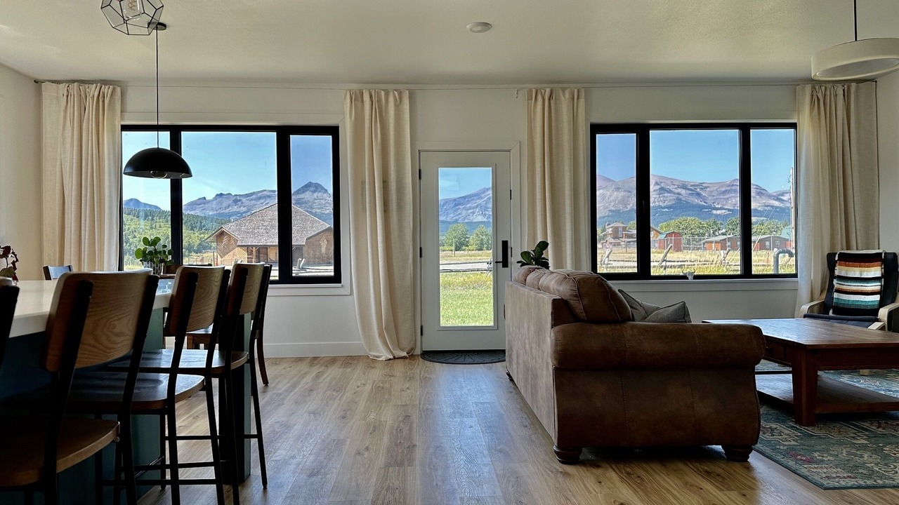 Photo of Livingroom in East Glacier Park Village