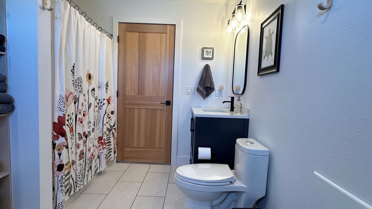 Photo of Bathroom in East Glacier Park Village