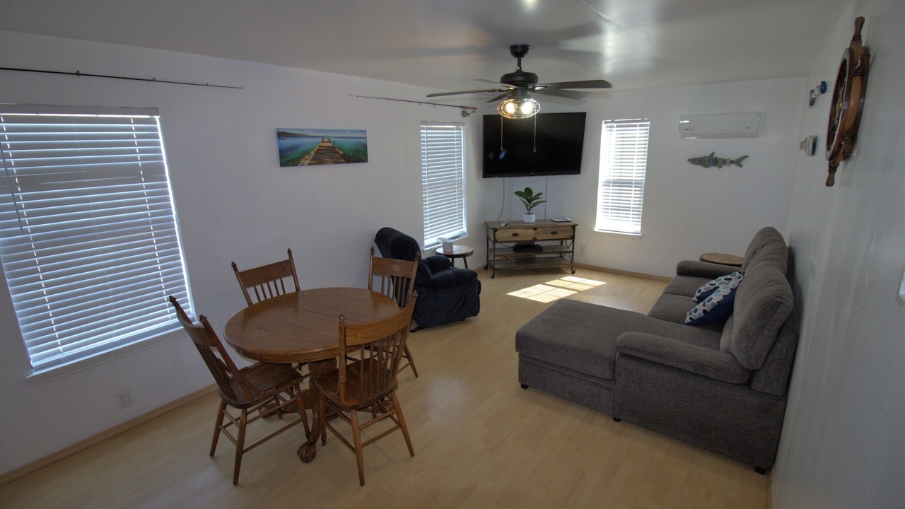 Photo of Livingroom in Port Mansfield