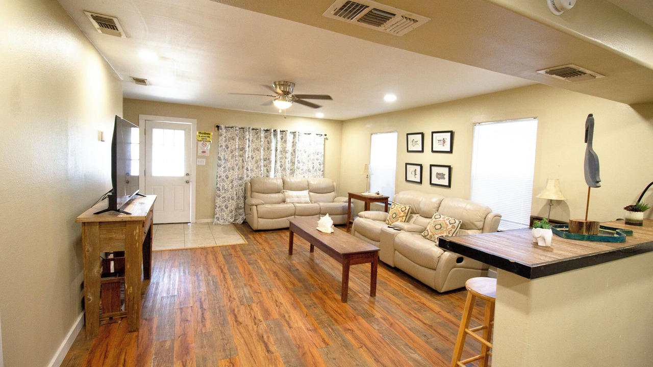 Photo of Livingroom in Port Mansfield