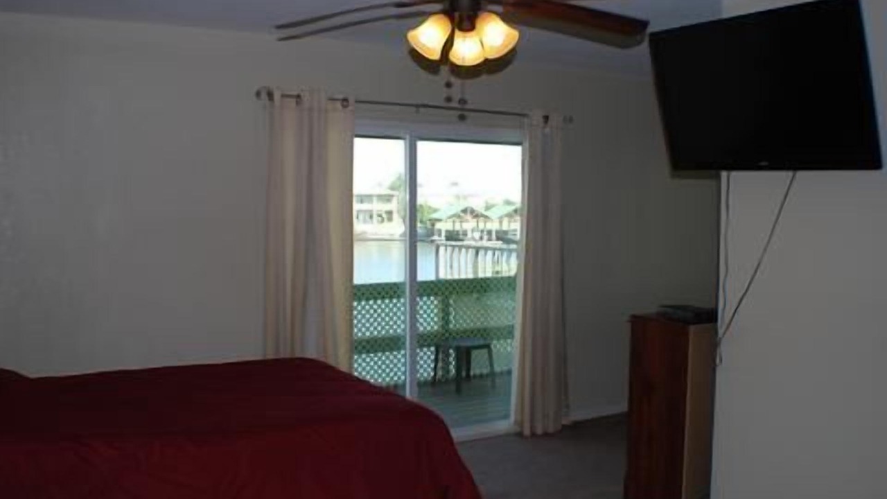 Photo of Bedroom in Port Mansfield