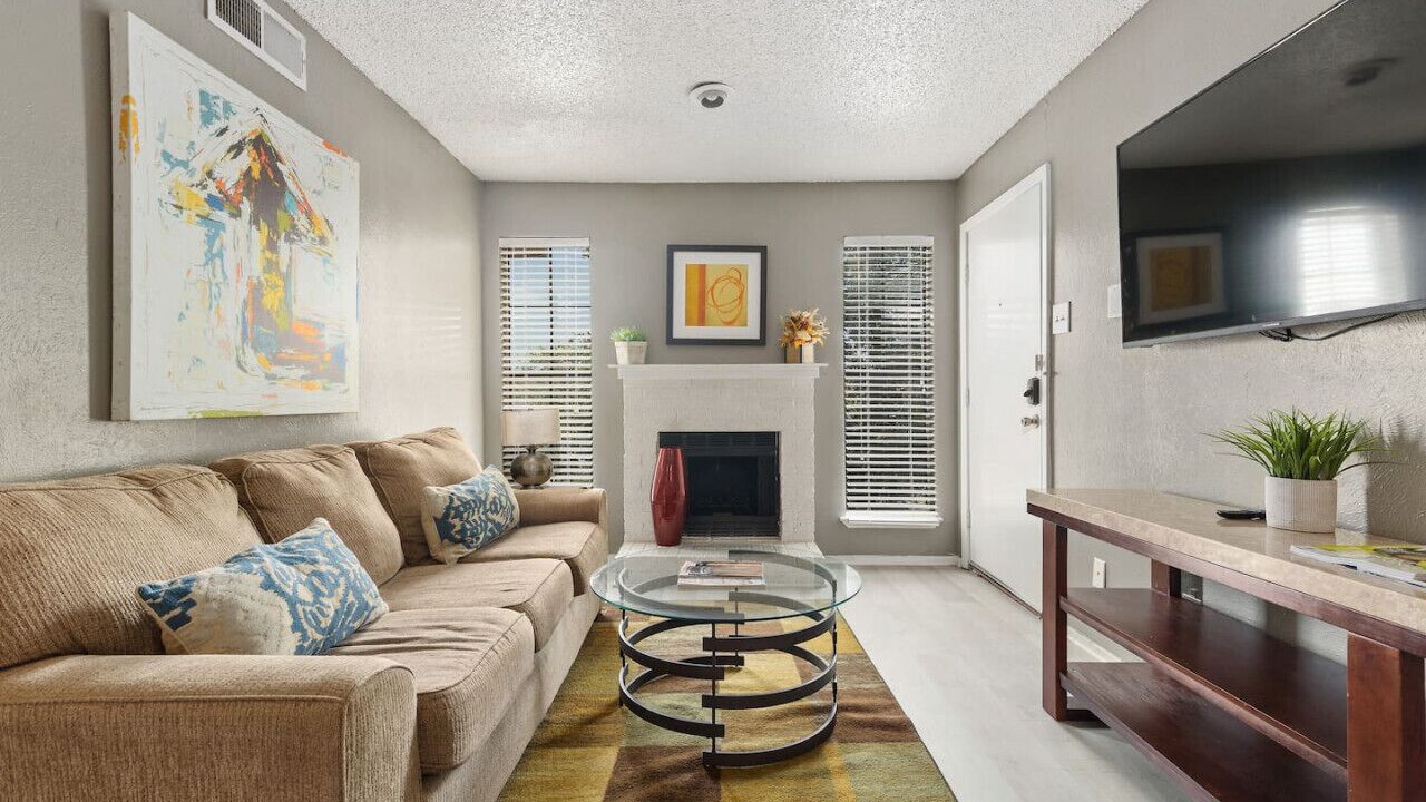 Photo of Livingroom in Park Central