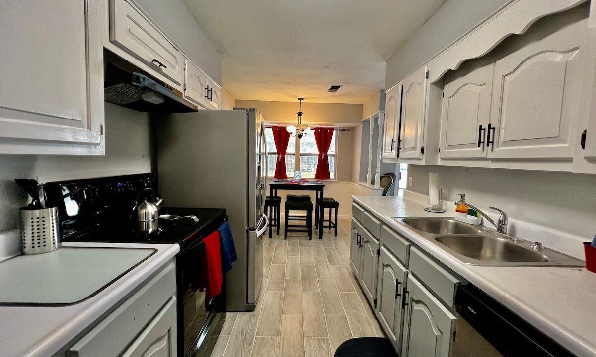 Photo of Kitchen in Universal City