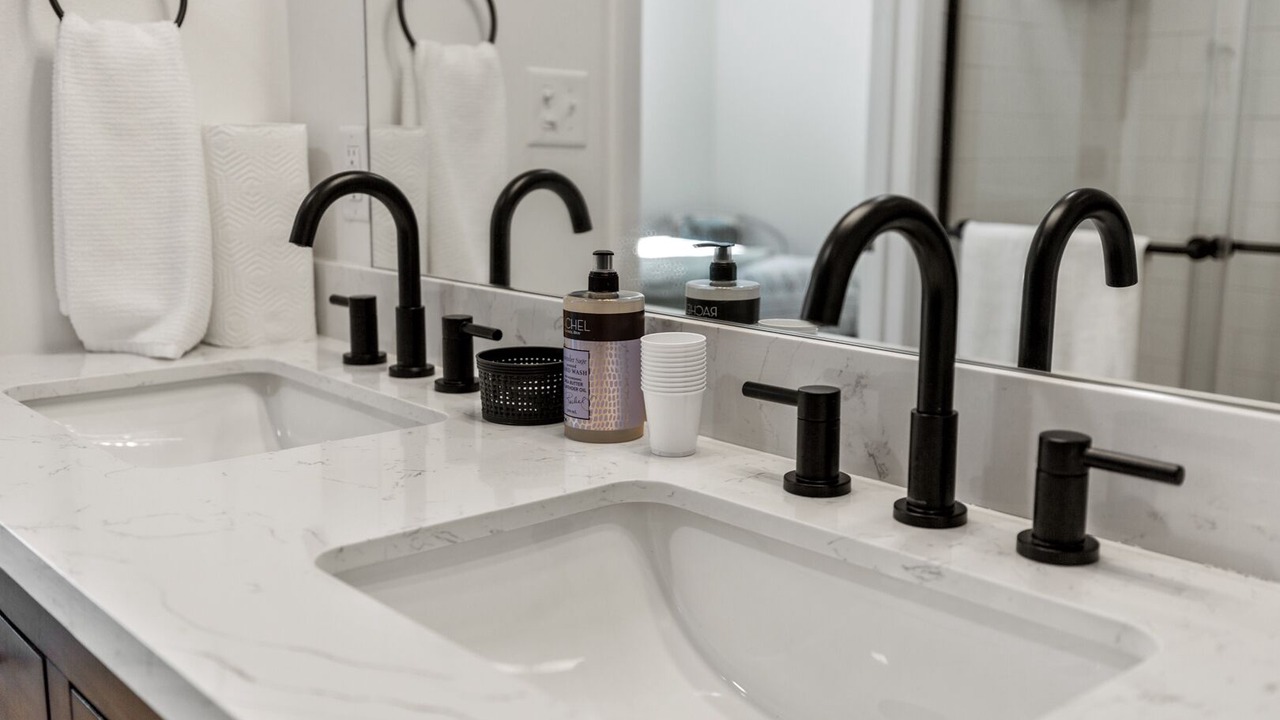 Photo of Bathroom in Mena