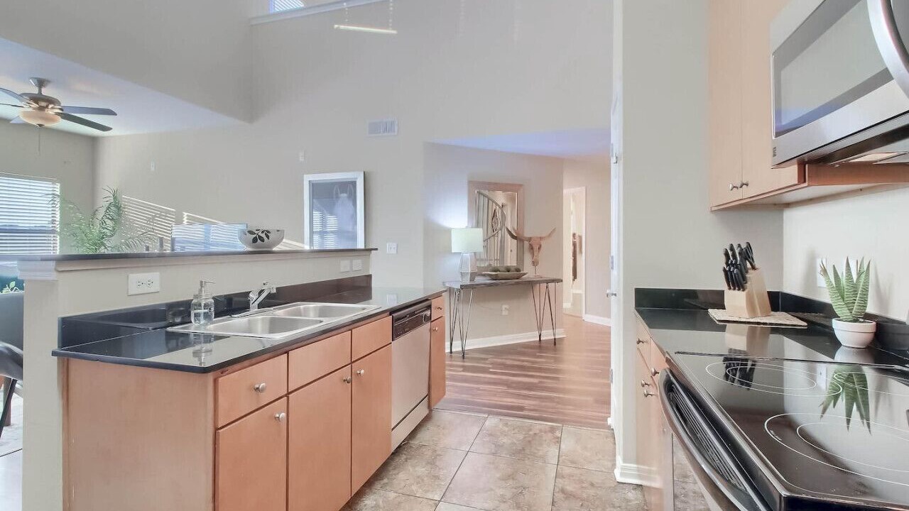 Photo of Kitchen in West Campus