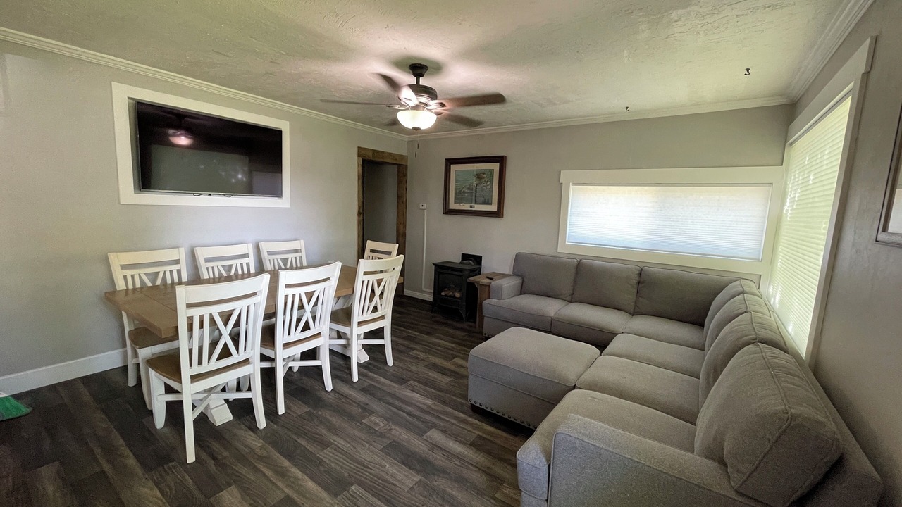 Photo of Livingroom in St. Charles