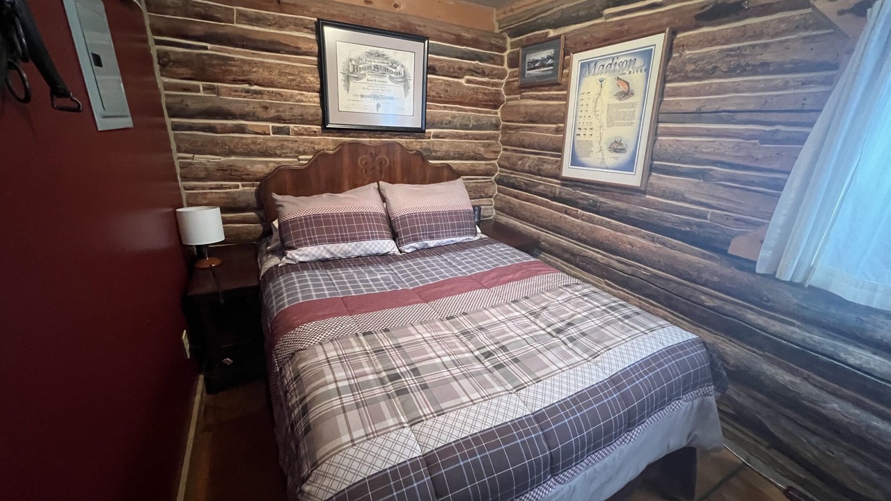 Photo of Bedroom in Pony
