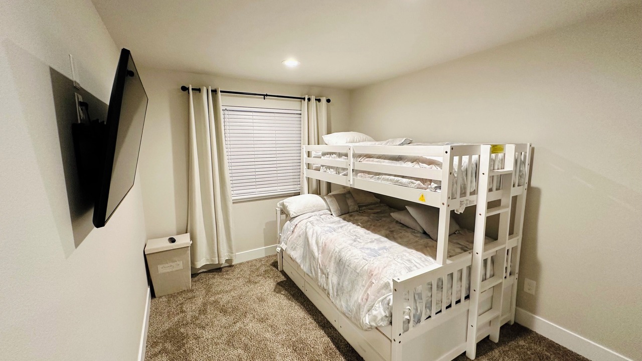 Photo of Bedroom in Lincoln Heights