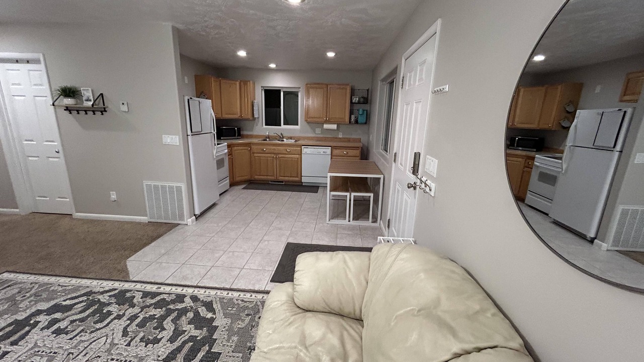 Photo of Livingroom in Lapoint