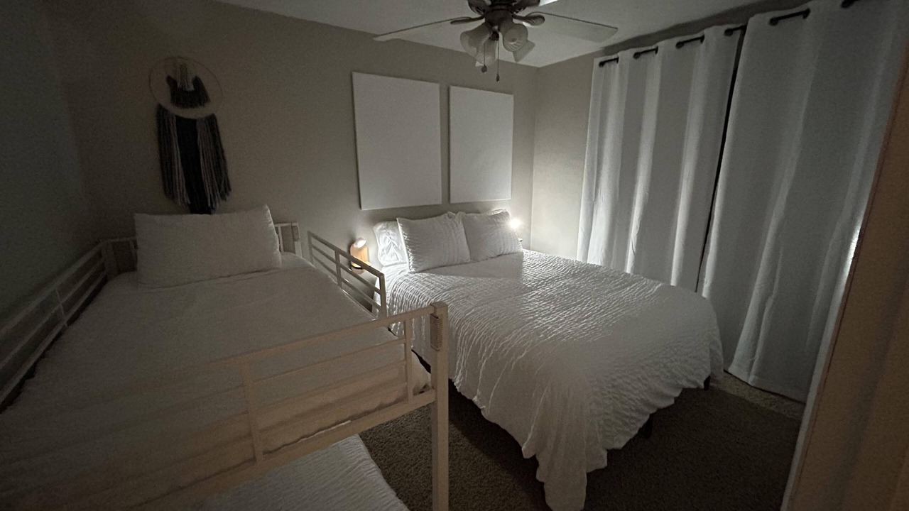 Photo of Bedroom in Lapoint