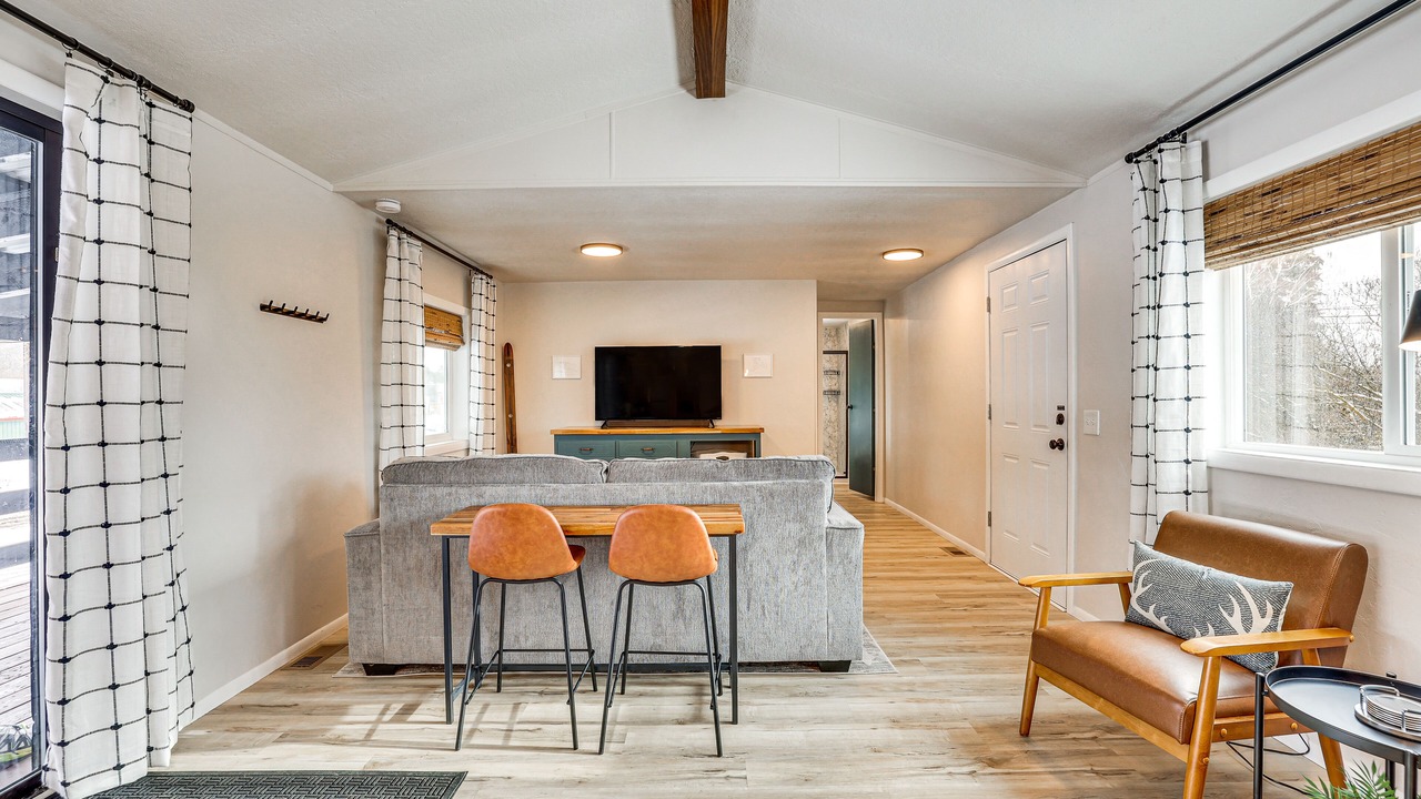 Photo of Livingroom in Cascade