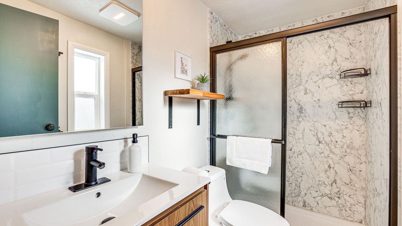 Photo of Bathroom in Cascade