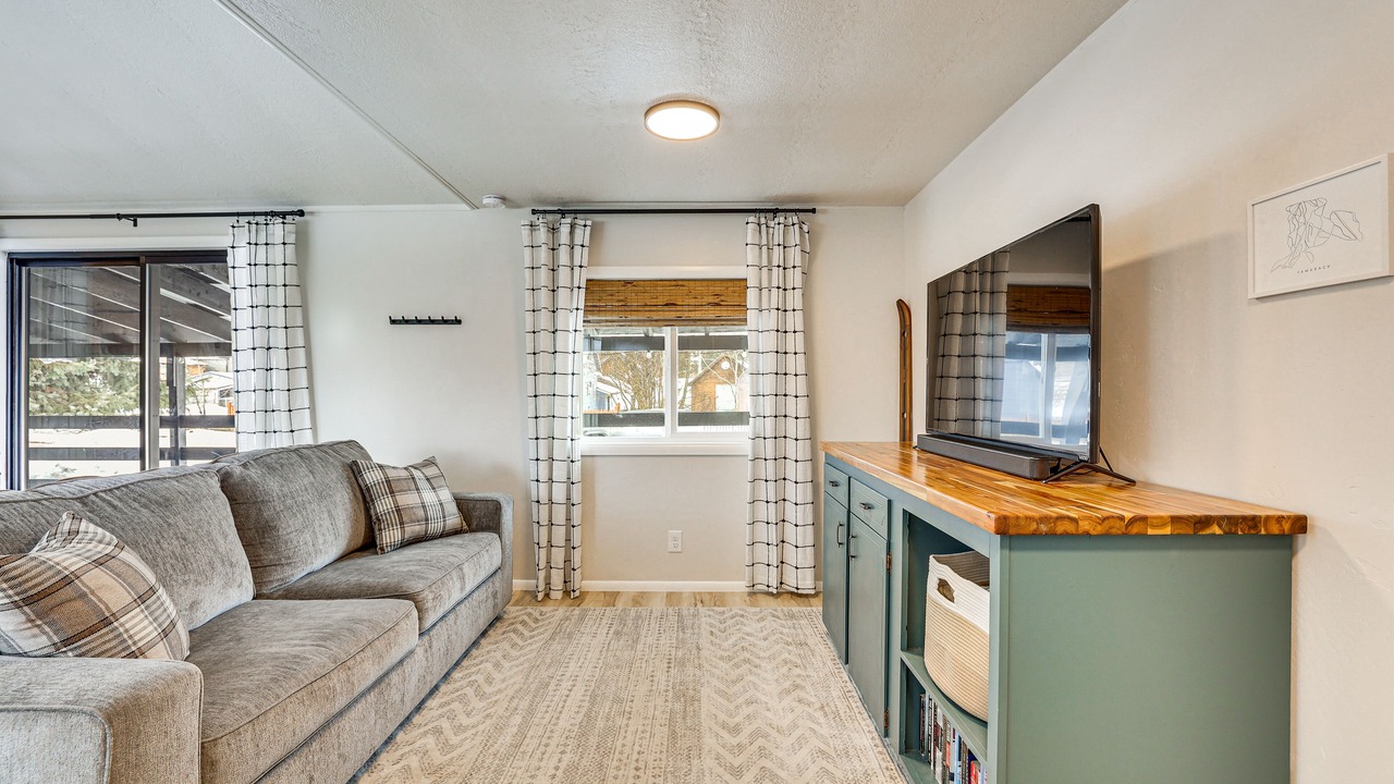 Photo of Bedroom in Cascade