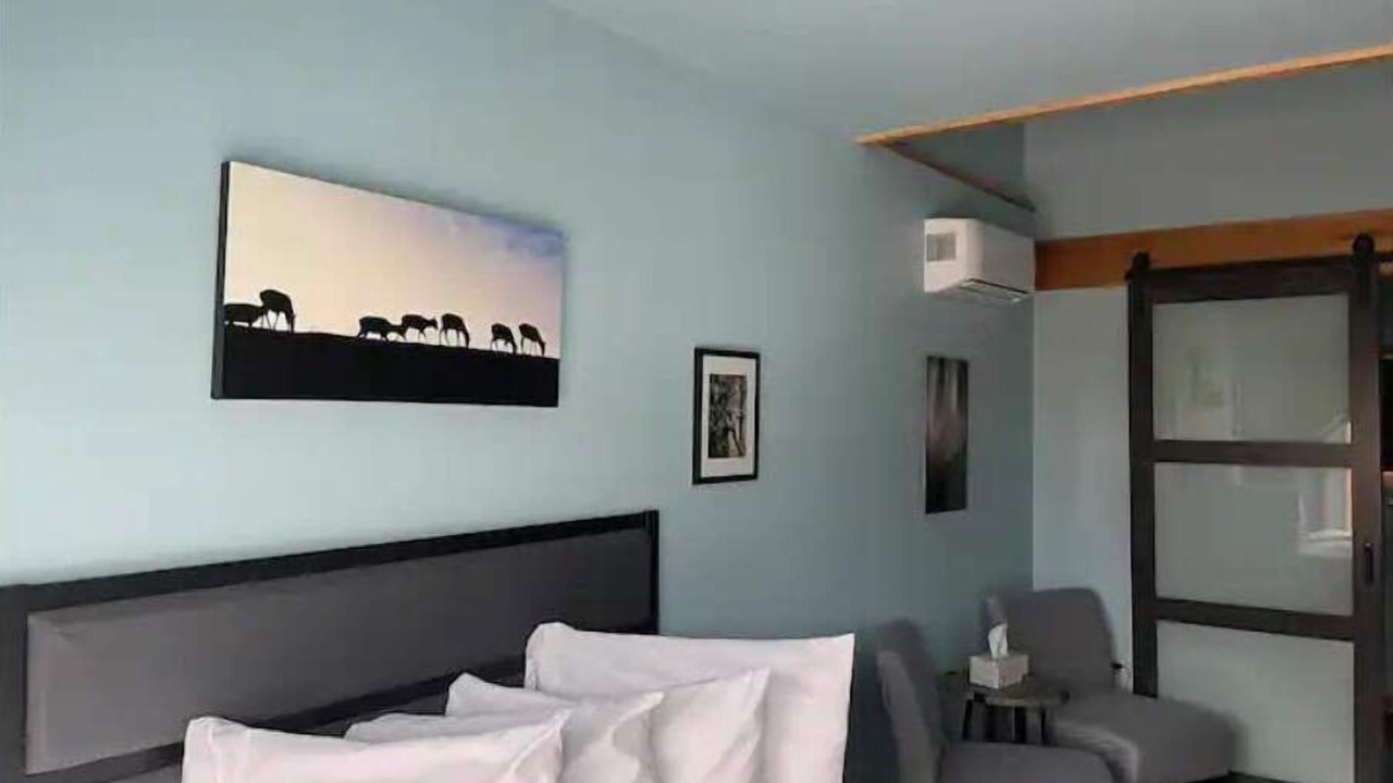 Photo of Bedroom in Gardiner
