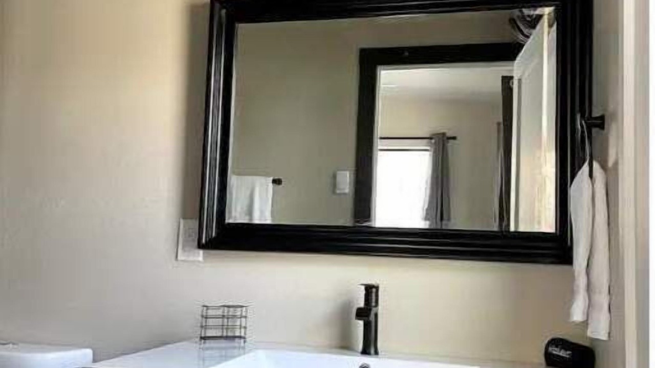 Photo of Bathroom in Gardiner