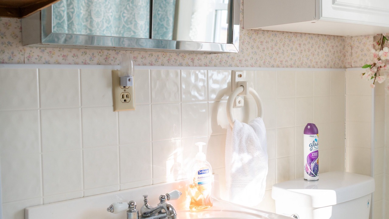Photo of Bathroom in Washington Court House