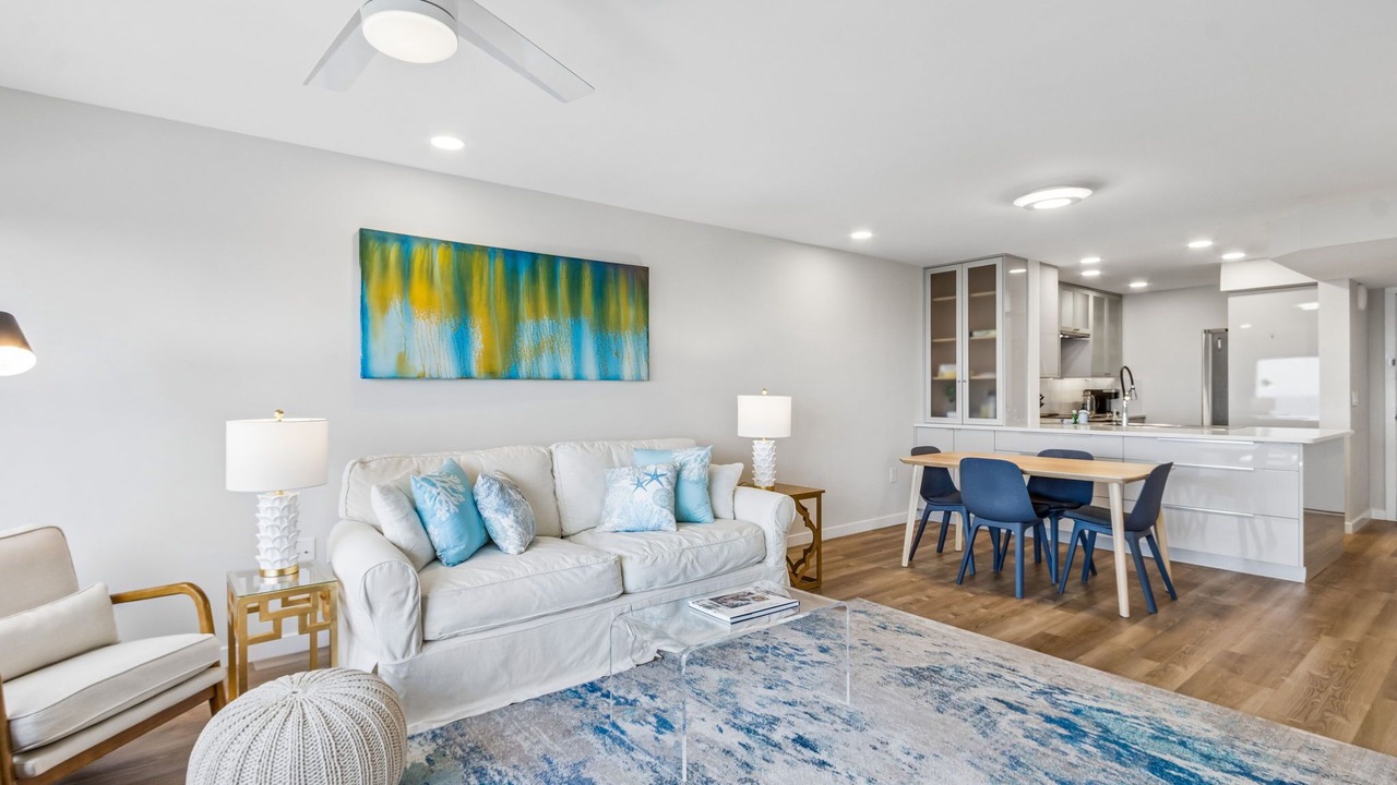 Photo of Livingroom in Amelia City