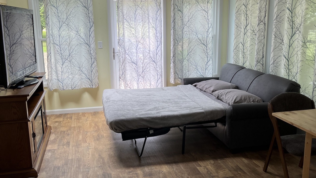 Photo of Bedroom in Glenmont
