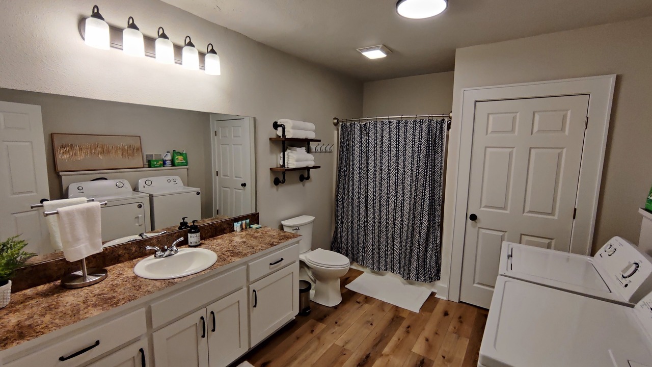 Photo of Bathroom in Tahlequah