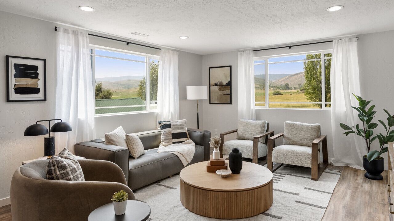 Photo of Livingroom in St. Charles